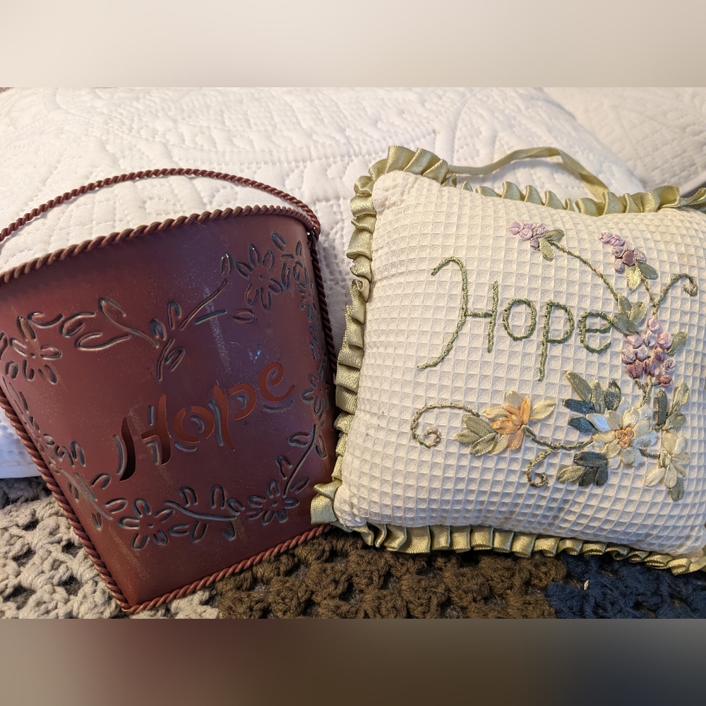 Vintage Home Interiors 4 Piece Set! - Picture 2 of 4